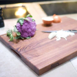 Boos Blocks Schneidebrett ProChef, Walnuss Mit Griffmulden 61x46x4 Cm -GrillMeister Geschäft bb schneidebrett 61x46x4 cm walnuss wal r02 854ce8dd4af803afadbcf92a42c67f90