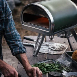 Gozney Pizzaofen Roccbox Olivgrün -GrillMeister Geschäft gozney pizzaofen roccbox olivgruen c3ccc9fd5ae3378786a31168bd5a98ae