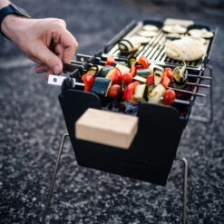 Knister Grill Original – Tragbarer Holzkohlegrill -GrillMeister Geschäft knister grill original tragbarer holzkohlegrill bd0462637a21bee6d6e8427ef270b864