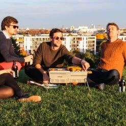 Knister Grill Premium – Tragbarer Holzkohlegrill Aus Edelstahl -GrillMeister Geschäft knister grill premium tragbarer holzkohlegrill aus edelstahl 1182b2bcb0f636445000ee3870bcd392