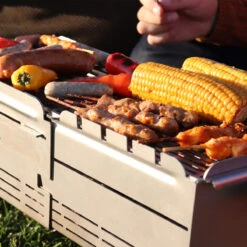 Knister Grill Premium – Tragbarer Holzkohlegrill Aus Edelstahl -GrillMeister Geschäft knister grill premium tragbarer holzkohlegrill aus edelstahl cc81f93305abc165063de34112faaf9d