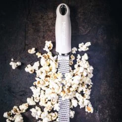 Microplane Premium Reibe / Zester, Kaschmir Beige -GrillMeister Geschäft microplane premium reibe zester kaschmir beige 6b99a2aa6187440d021fb327f13333b7