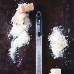 Microplane Premium Reibe / Zester, Schwarz 9 Microplane Premium Reibe / Zester, Schwarz -GrillMeister Geschäft microplane premium reibe zester schwarz 00a762d9fd37e852924993ae25a6e540