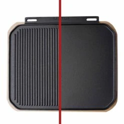 SANTOS Wende-Gussplatte Mit Holzuntersetzer Und Abnehmbaren Griffen 40 X 32 X 1,9 Cm -GrillMeister Geschäft s wende gussplatte mit holzuntersetzer und abnehmbaren griffen 40 cm x 32 25 cm x 1 9 cm 1299fd58266391b0b423378b8fb504b0