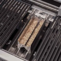 SANTOS Smokerbox Für Gasgrills, 25 X 8,6 X 6,5 Cm -GrillMeister Geschäft santos smoker box fuer gasgrills in anwendung geoeffnet cb7f8e1af8767dfa79ad87b92b74efbf