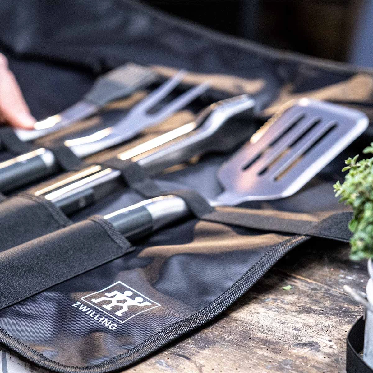 ZWILLING BBQ+ Grillbesteck Set, 5-tlg, Edelstahl 3 ZWILLING BBQ+ Grillbesteck Set, 5-tlg, Edelstahl