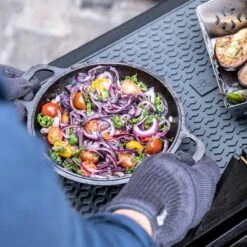 ZWILLING BBQ+ Silikon-Besteckablage, 45 X 31 Cm -GrillMeister Geschäft zwilling silikon besteckablage 45 x 31 cm 7ad61451014690e5e0cb54b7f5b1705a